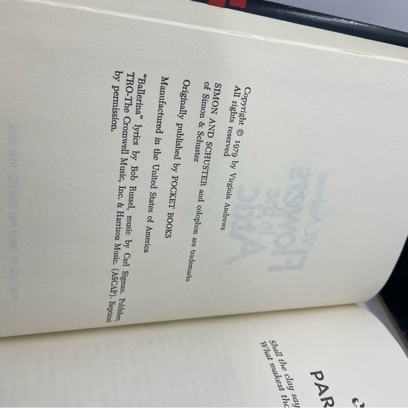 Lot of 3 V.C.Andrews novels. - Picture 9 of 14